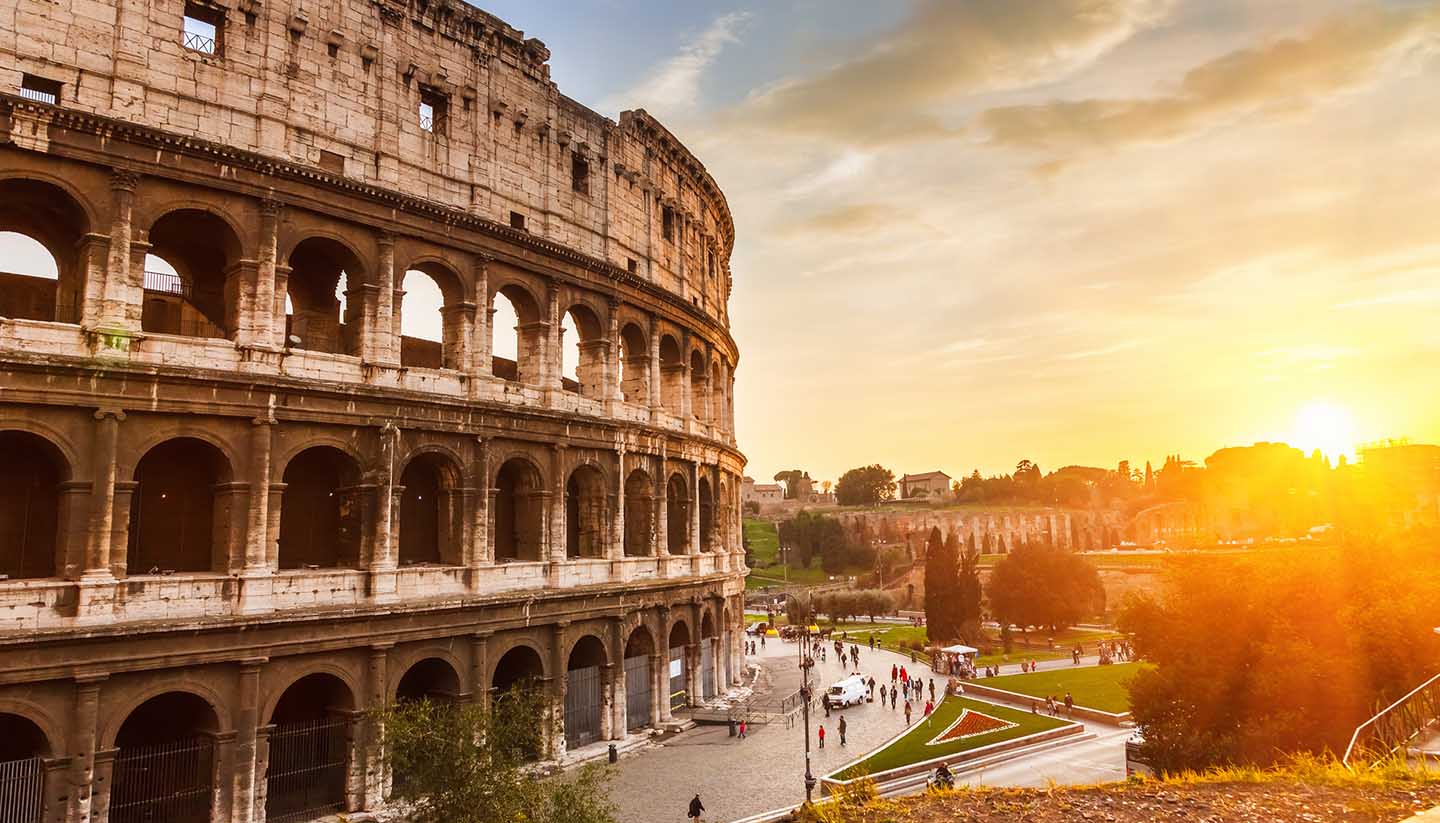 Italien - Coliseum at sunset