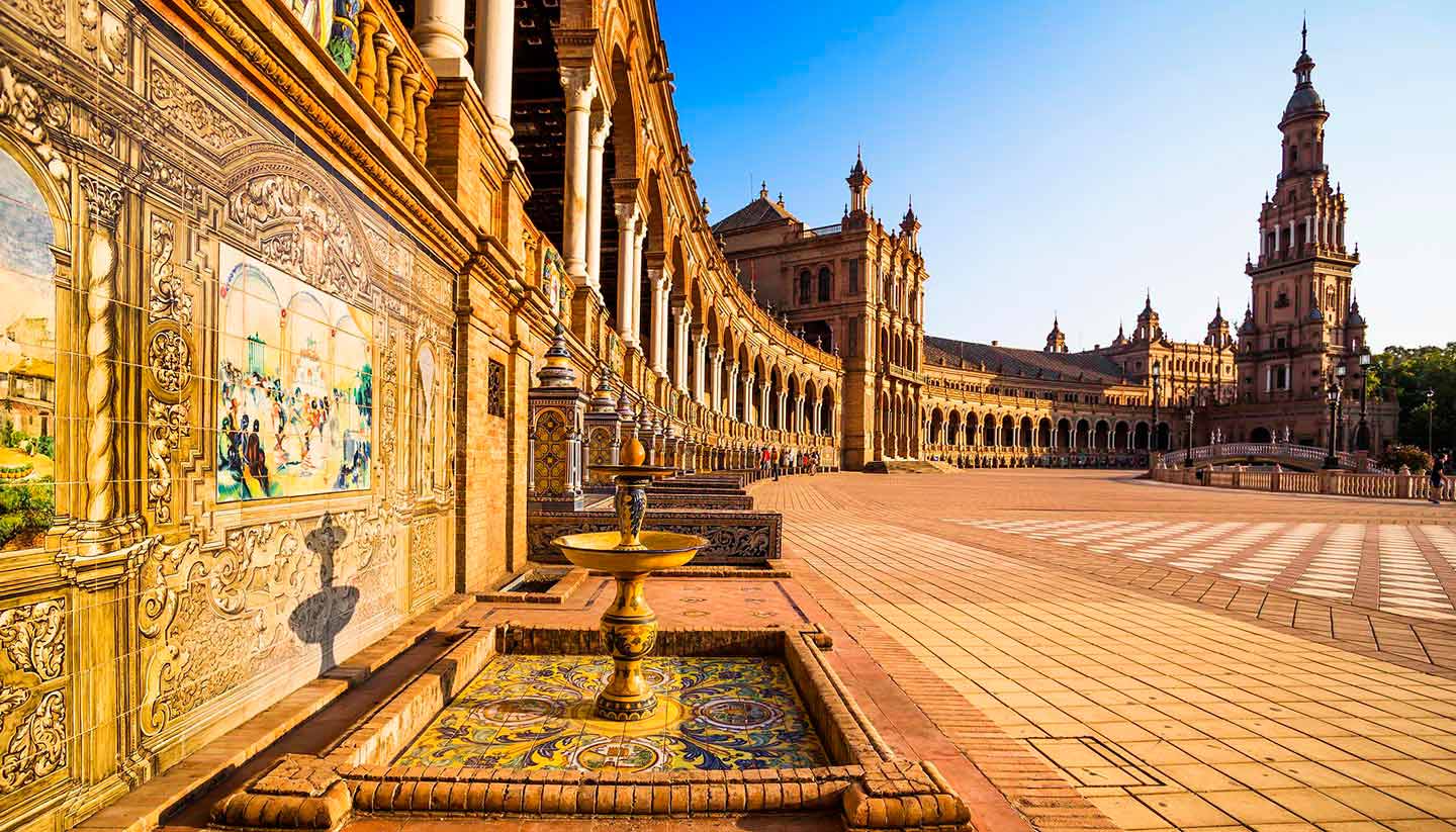 Spanien - Think-Spain-Seville-SpanishSquare-532664651-MarquesPhotography-copy