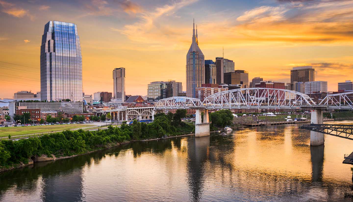 Tennessee - Skyline of downtown Nashville, Tennessee, USA.